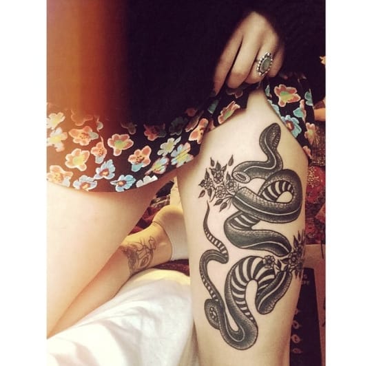 Tatuagem De Cobra Feminina Fotos, Imagens E Desenhos 【EM